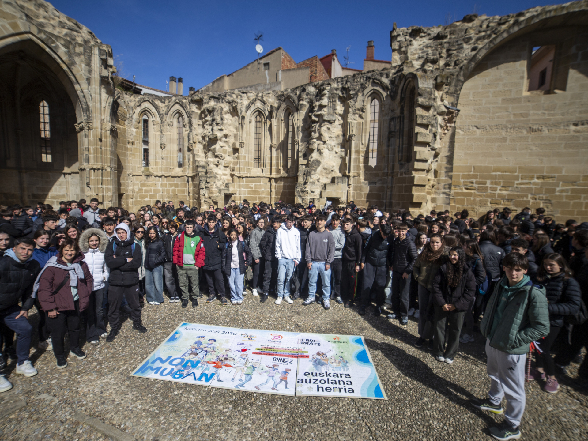 Non eta Mugan gazte topaketa